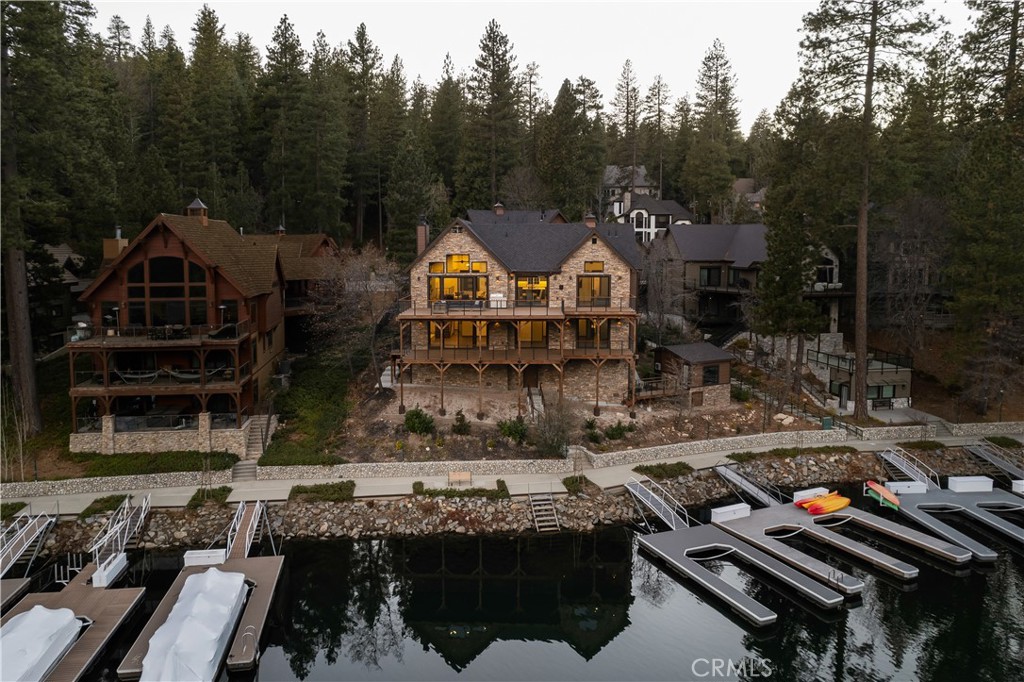 A property available for sale at 27615 Meadow Bay Drive, Lake Arrowhead, CA 92352.