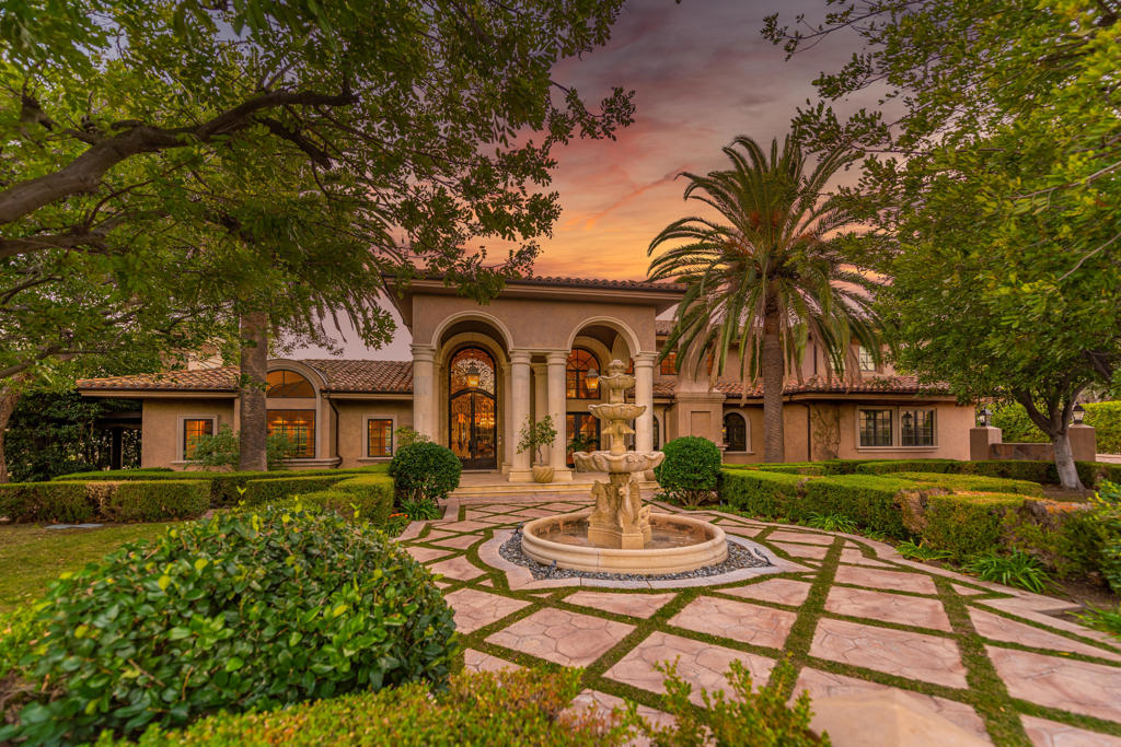 A property available for sale at 1101 Oak Mirage Place, Westlake Village, CA 91362.