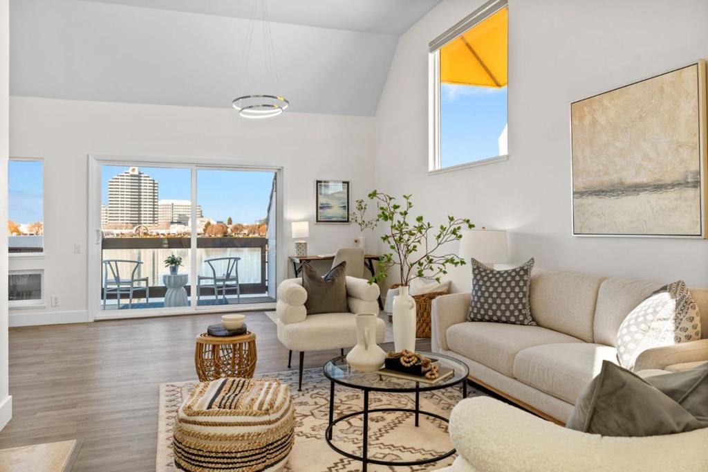 A property available for sale at 614 Portofino Lane, Foster City, CA 94404.