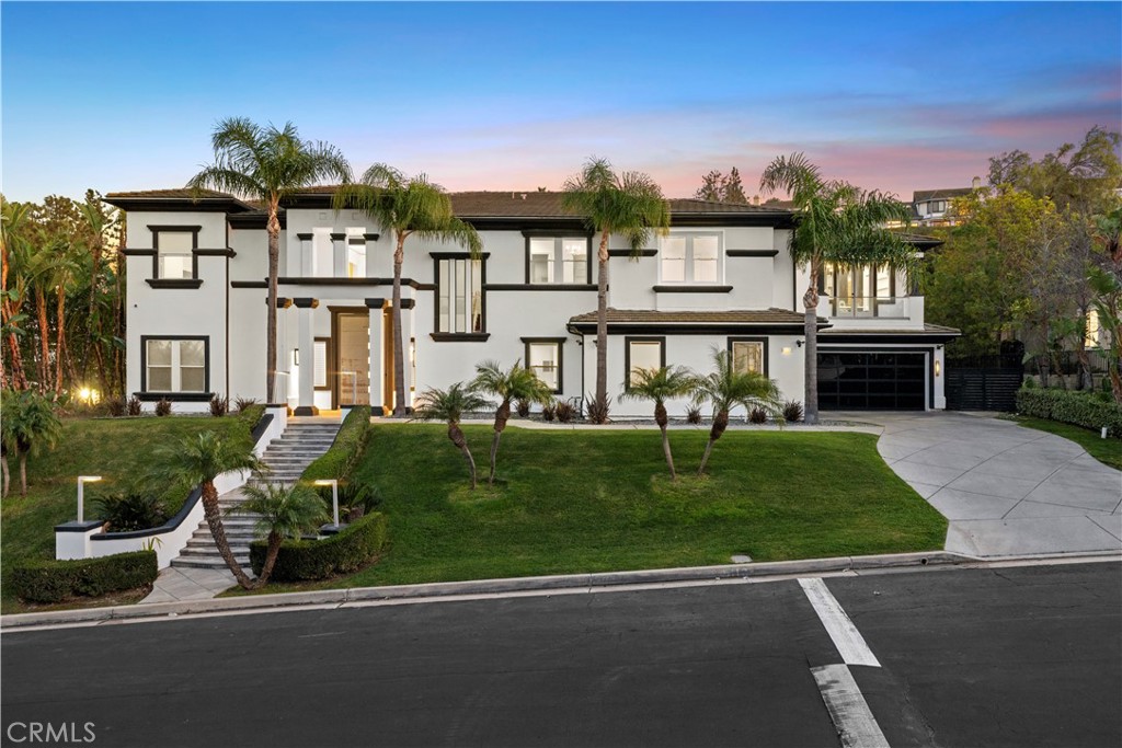 A property available for sale at 5110 E Copa De Oro Drive, Anaheim Hills, CA 92807.