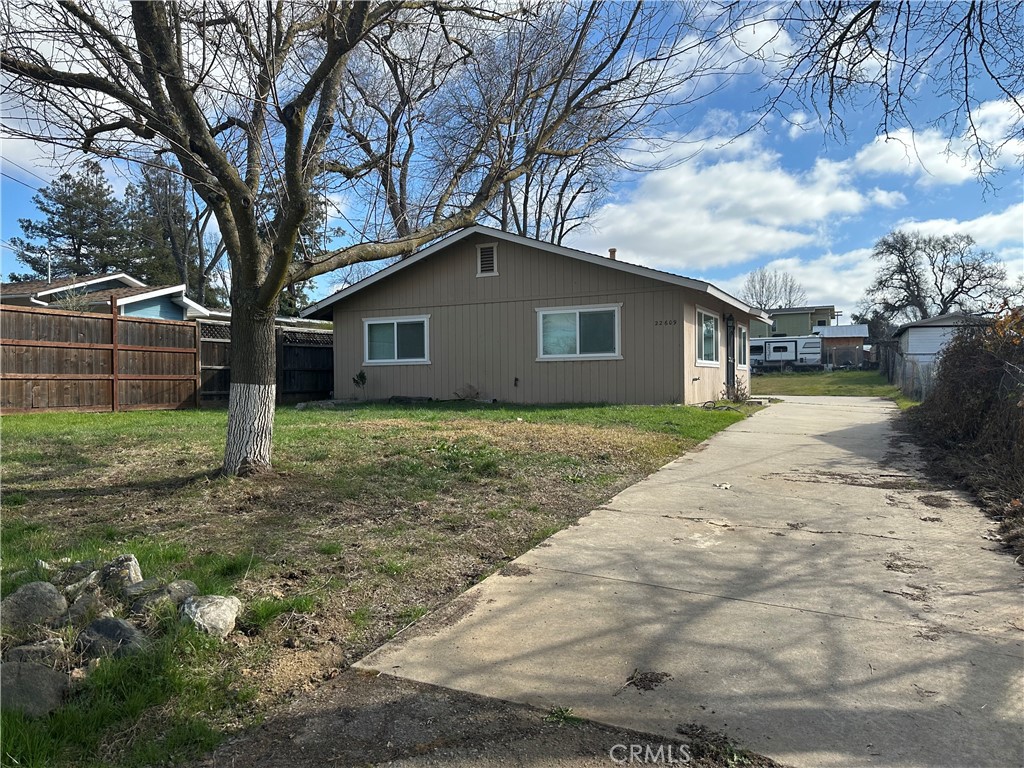 A property available for sale at 22609 I Street, Santa Margarita, CA 93453.