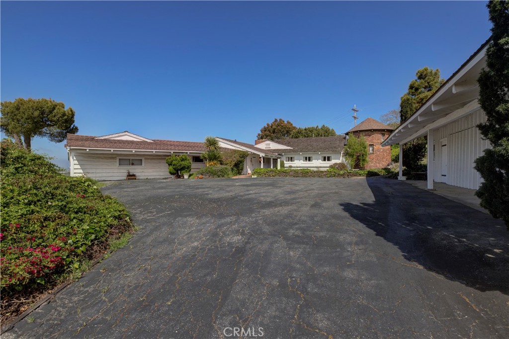 A property available for sale at 2521 Novato Place, Palos Verdes Estates, CA 90274.