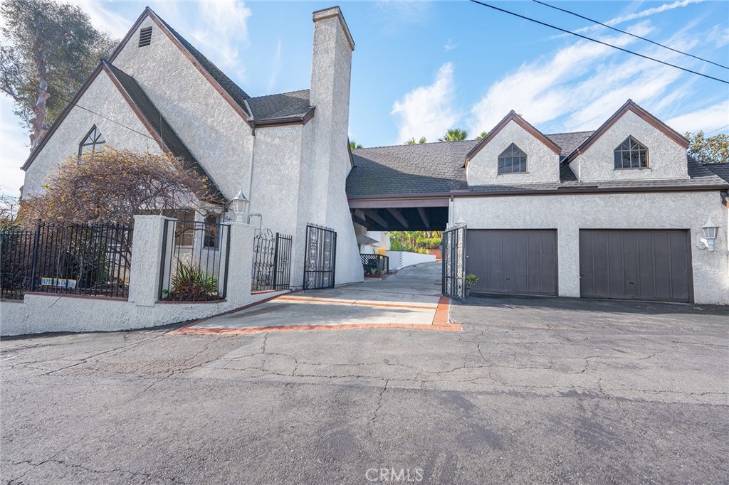 A property available for sale at 11211 Vista Del Lago, Santa Ana, CA 92705.