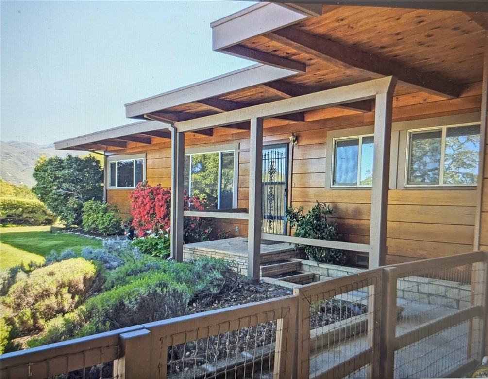 A property available for sale at 1941 Ridge Road, Ukiah, CA 95482.