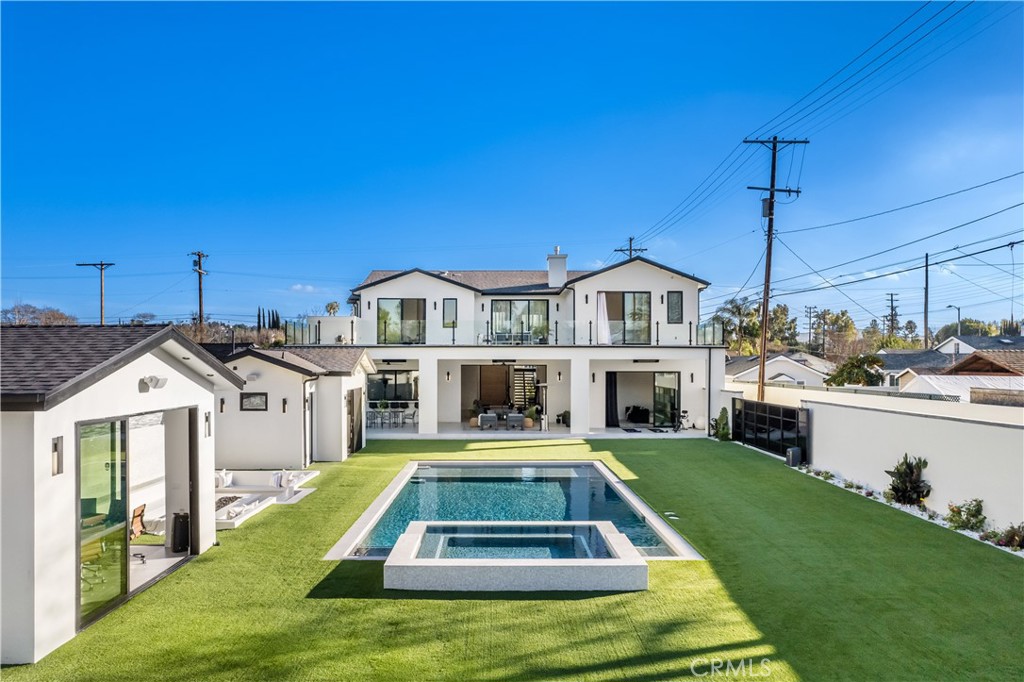 A property available for sale at 22747 Califa Street, Woodland Hills, CA 91367.