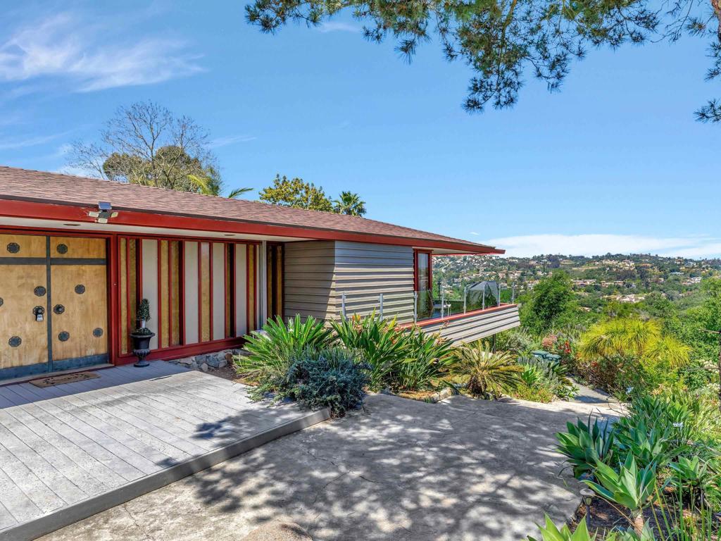 A property available for sale at 10283 Hidden Meadows Road, Escondido, CA 92026.