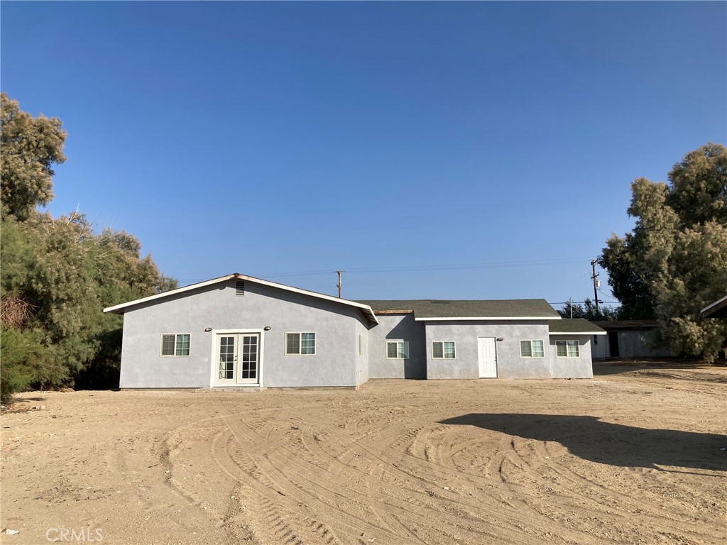 A property available for sale at 21483 Main Street, Barstow, CA 92311.