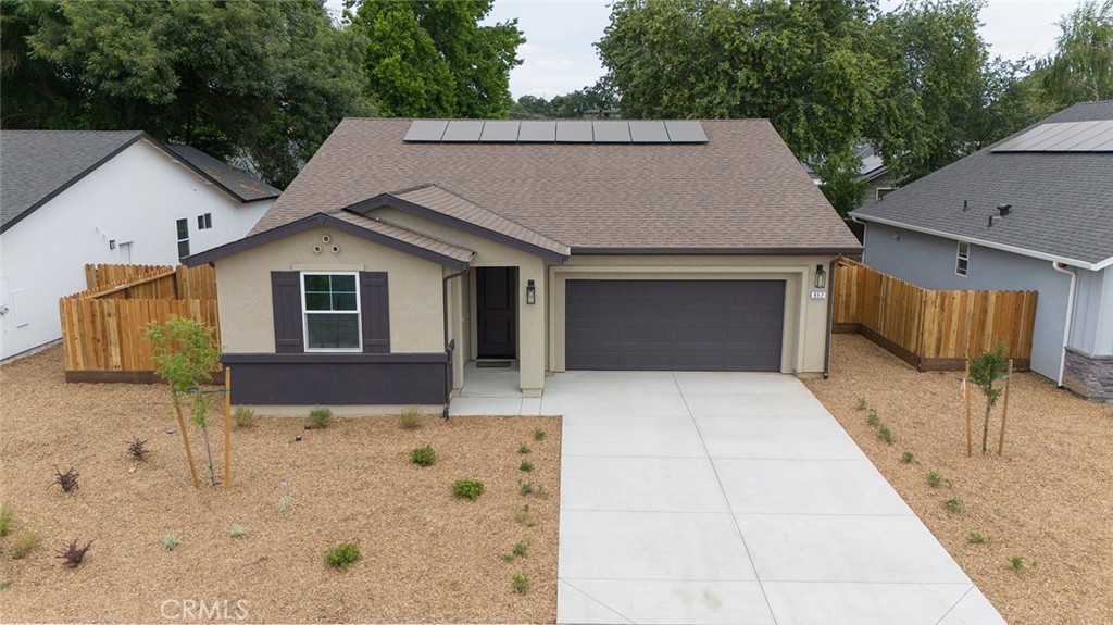 A property available for sale at 852 Tiffani Way, Oakdale, CA 95361.