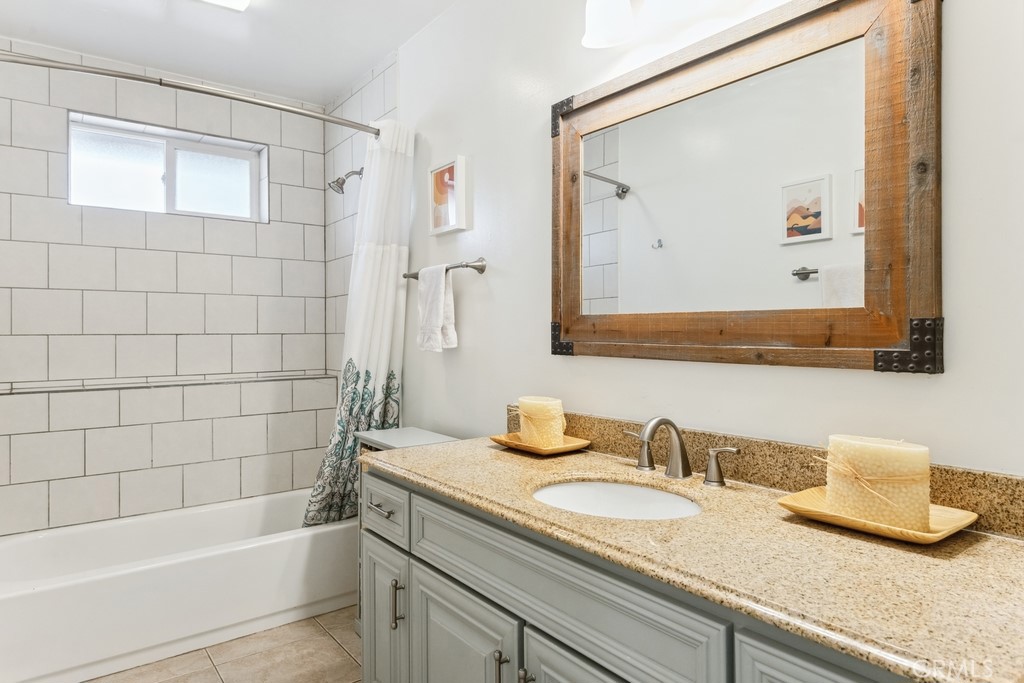 A property available for sale at 826 Santa Barbara Avenue, Sugarloaf, CA 92386.