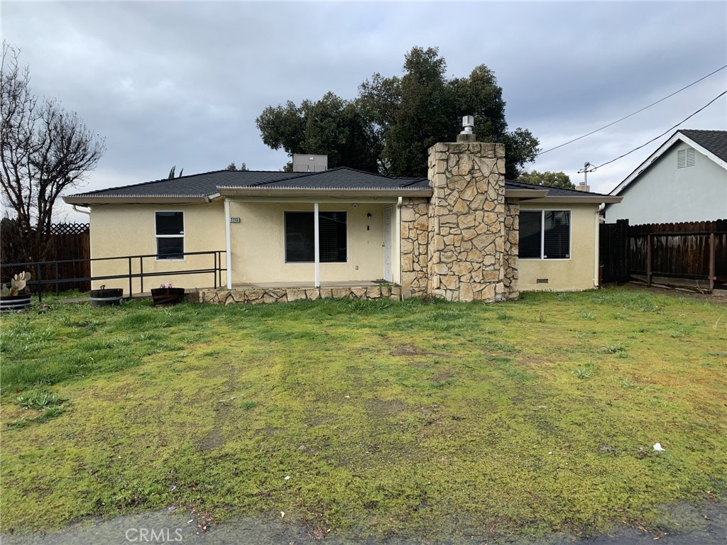 A property available for sale at 2213 Dels Lane, Turlock, CA 95382.