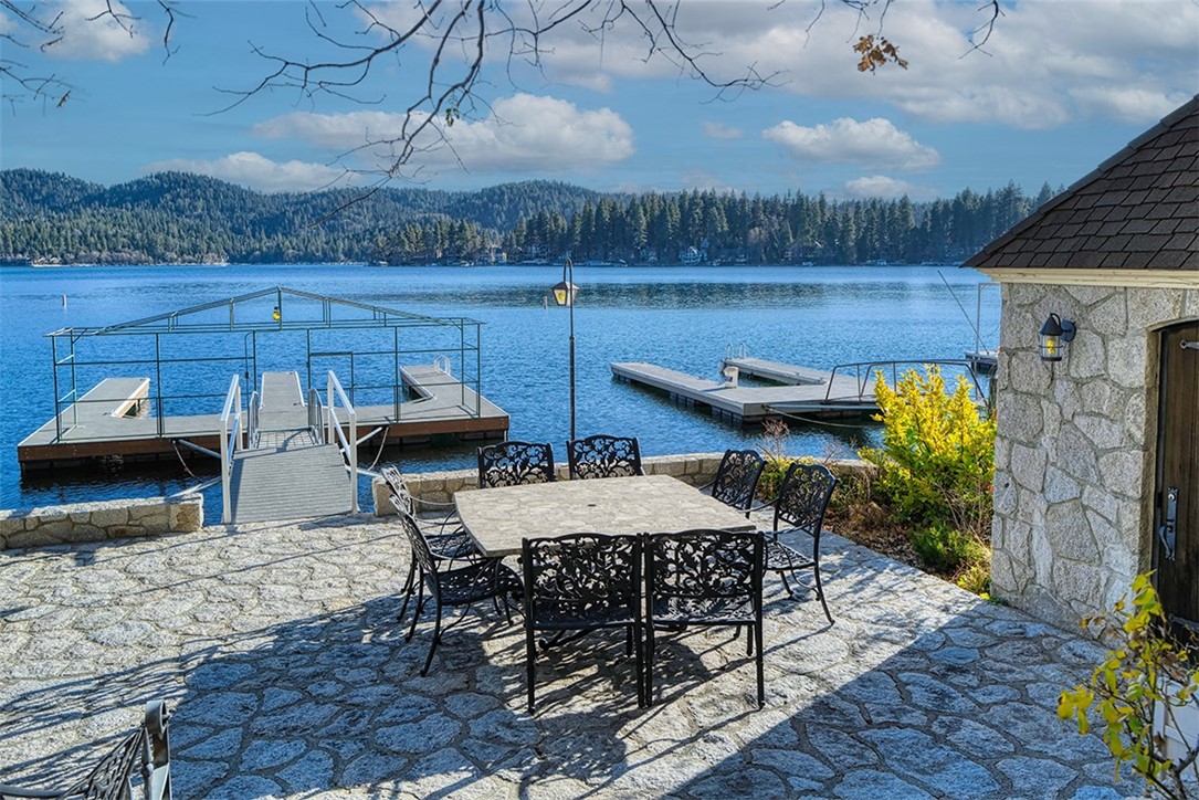 A property available for sale at 28061 North Shore Road, Lake Arrowhead, CA 92352.