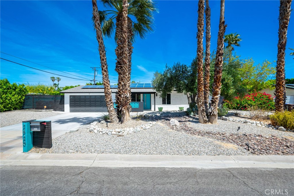 A property available for rent at 2820 East Ventura Road, Palm Springs, CA 92262.