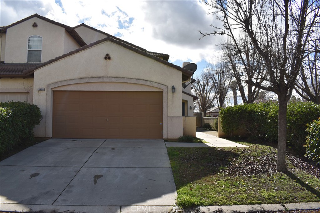 A property available for sale at 2130 Cortina Corte, Chowchilla, CA 93610.