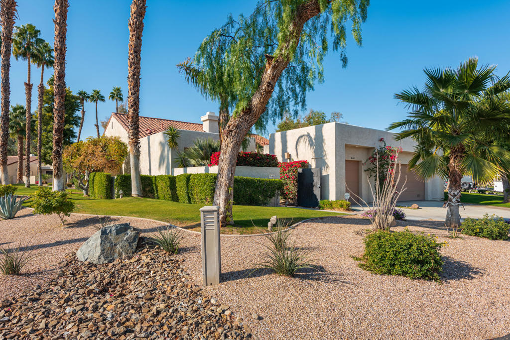 A property available for rent at 10401 Sunningdale Drive, Rancho Mirage, CA 92270.