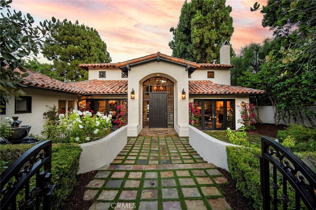 A property available for sale at 31872 Paseo Cielo, San Juan Capistrano, CA 92675.