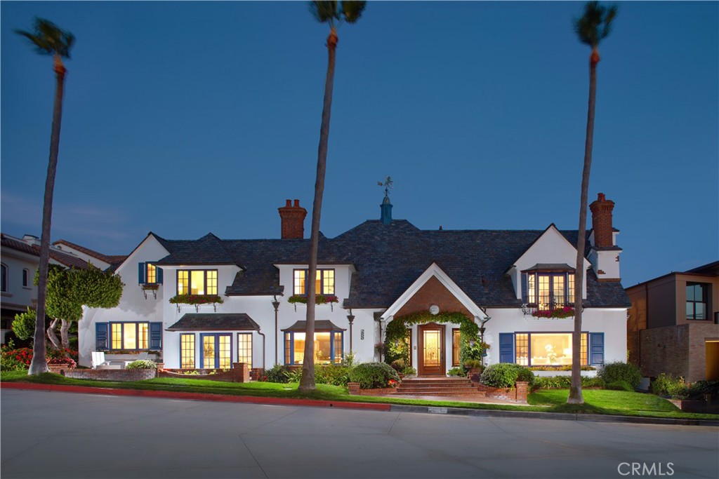 A property available for sale at 2800 Ocean Boulevard, Corona Del Mar, CA 92625.