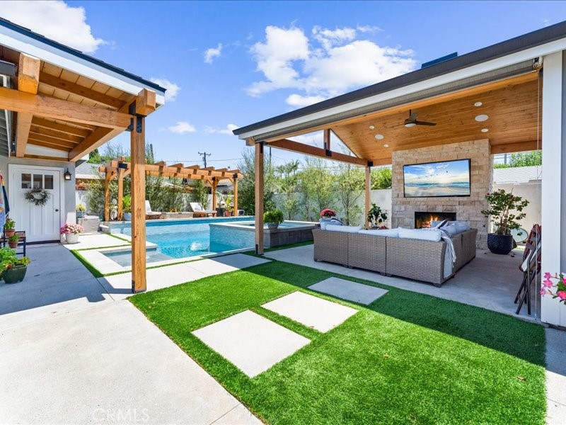 A property available for sale at 168 Monte Vista Avenue, Costa Mesa, CA 92627.