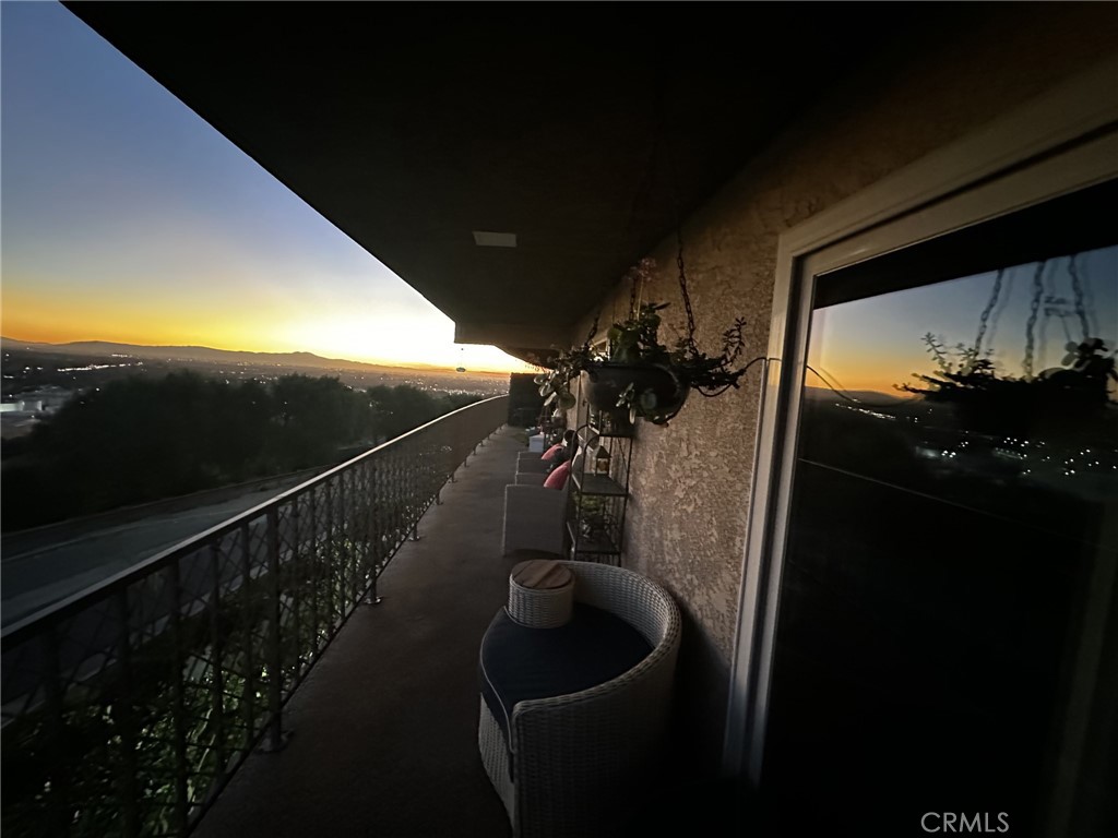 A property available for sale at 2700 E Panorama Drive 208, Signal Hill, CA 90755.