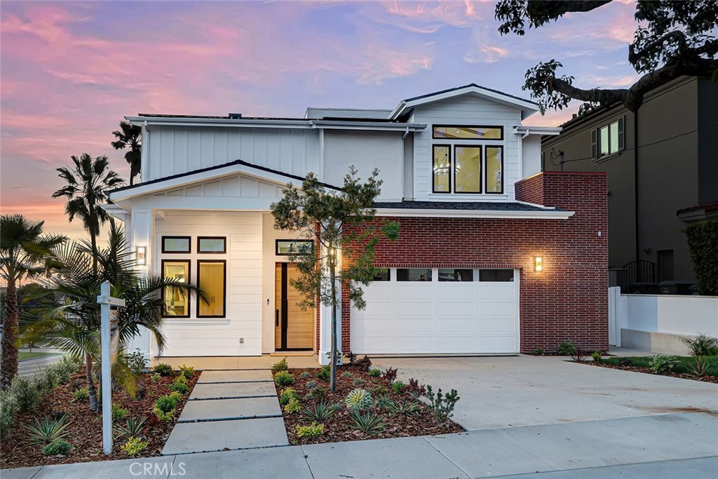 A property available for sale at 641 S Gertruda Avenue, Redondo Beach, CA 90277.