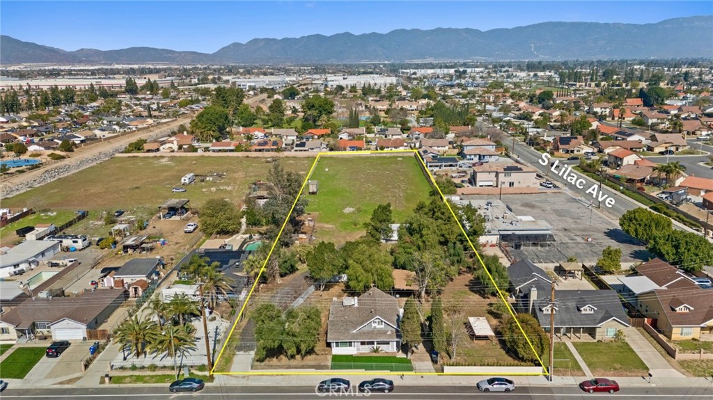 A property available for sale at 520 W Randall Avenue, Rialto, CA 92376.