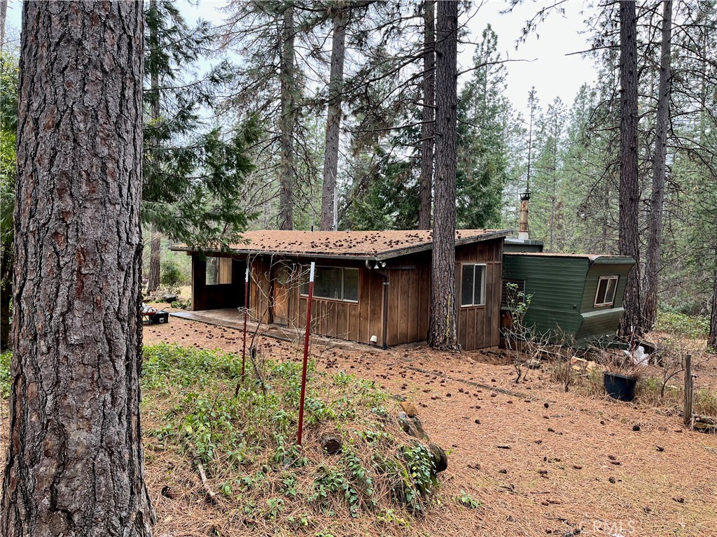 A property available for sale at 15184 Siwini Road, Forest Ranch, CA 95942.