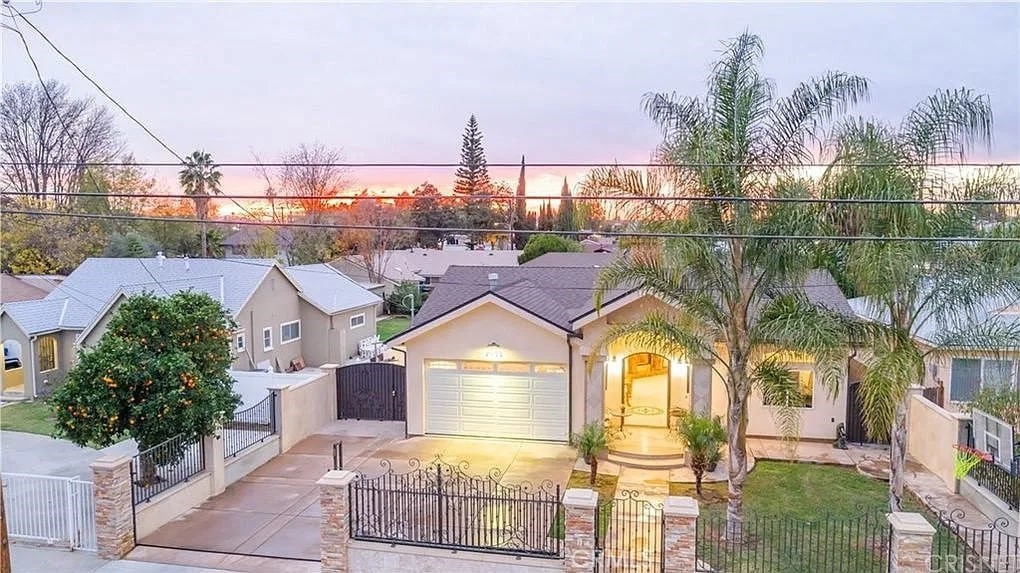 A property available for sale at 6953 Calhoun Avenue, Van Nuys, CA 91405.