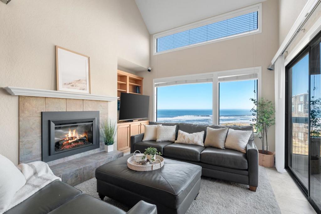 A property available for sale at 101 Shell Drive 64, Watsonville, CA 95076.