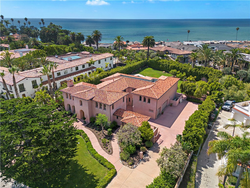 A property available for sale at 4060 Calle Isabella, San Clemente, CA 92672.
