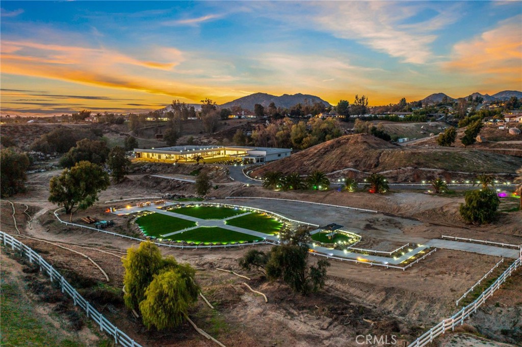 A property available for sale at 40880 De Portola Road, Temecula, CA 92592.