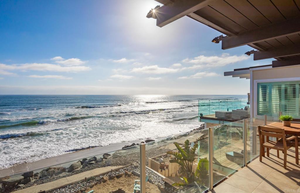 A property available for sale at 1727 S Pacific Street, Oceanside, CA 92054.