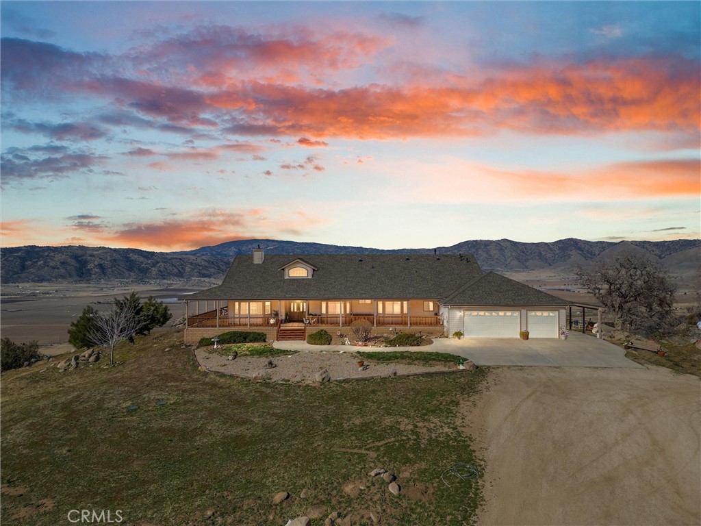 A property available for sale at 18024 Pellisier Road, Tehachapi, CA 93561.