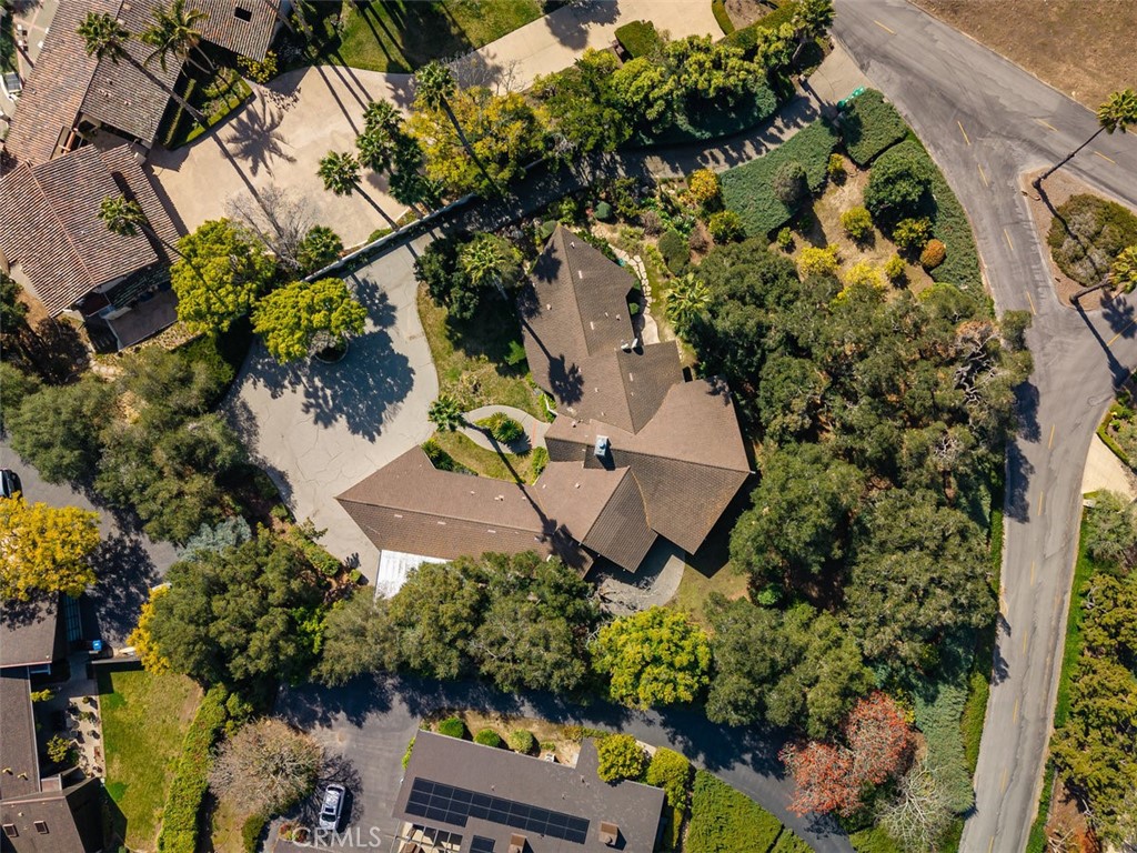 A property available for sale at 3980 Laguna Blanca Drive, Santa Barbara, CA 93110.