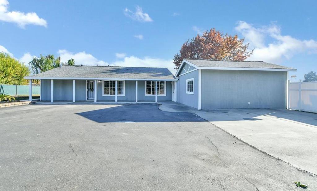 A property available for rent at 3522 E Forest Lake Road, Acampo, CA 95220.
