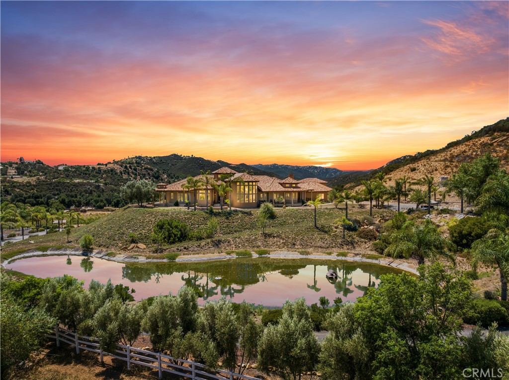 A property available for sale at 37565 Calle De Companero, Murrieta, CA 92562.