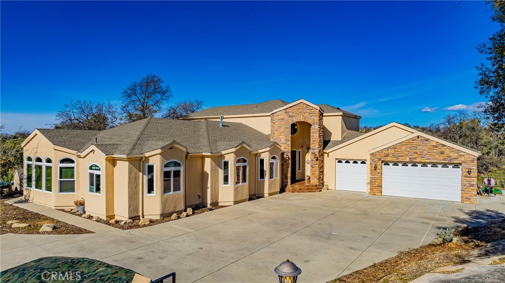 A property available for sale at 33099 Road 800, Raymond, CA 93653.