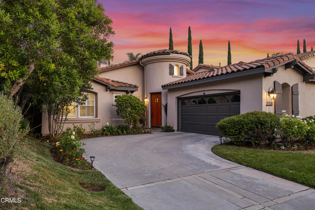 A property available for sale at 3736 N Hollingsworth Road, Altadena, CA 91001.