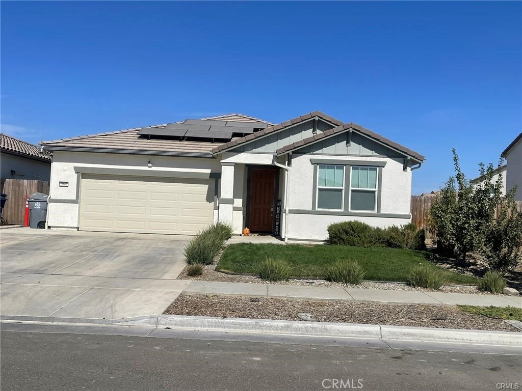 A property available for sale at 2040 Edwards Street, Los Banos, CA 93635.