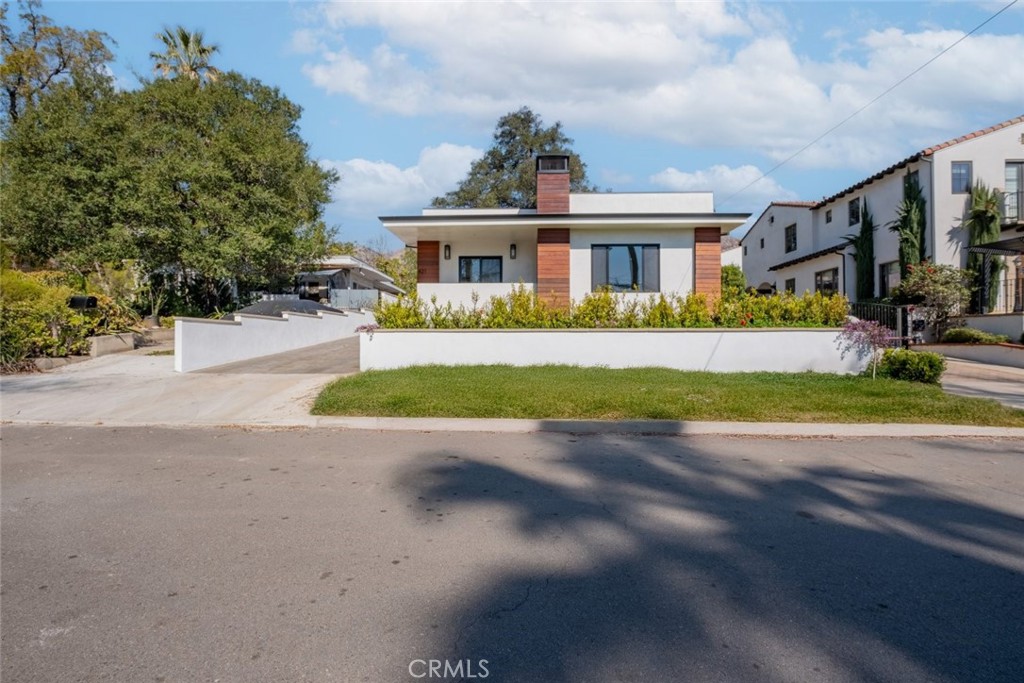 A property available for sale at 421 Mariposa Avenue, Sierra Madre, CA 91024.