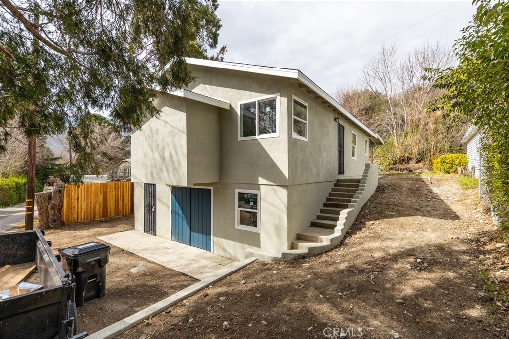A property available for sale at 292 Lytle Lane, Lytle Creek, CA 92358.