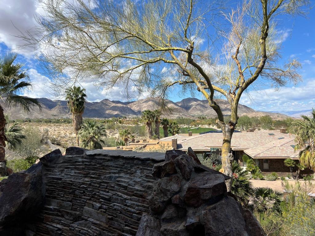 A property available for sale at 617 Indian, Palm Desert, CA 92260.
