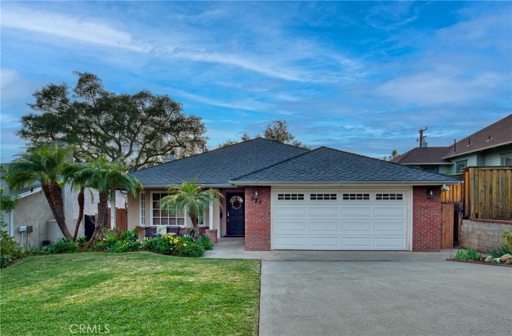 A property available for sale at 327 N Ivy Avenue, Monrovia, CA 91016.