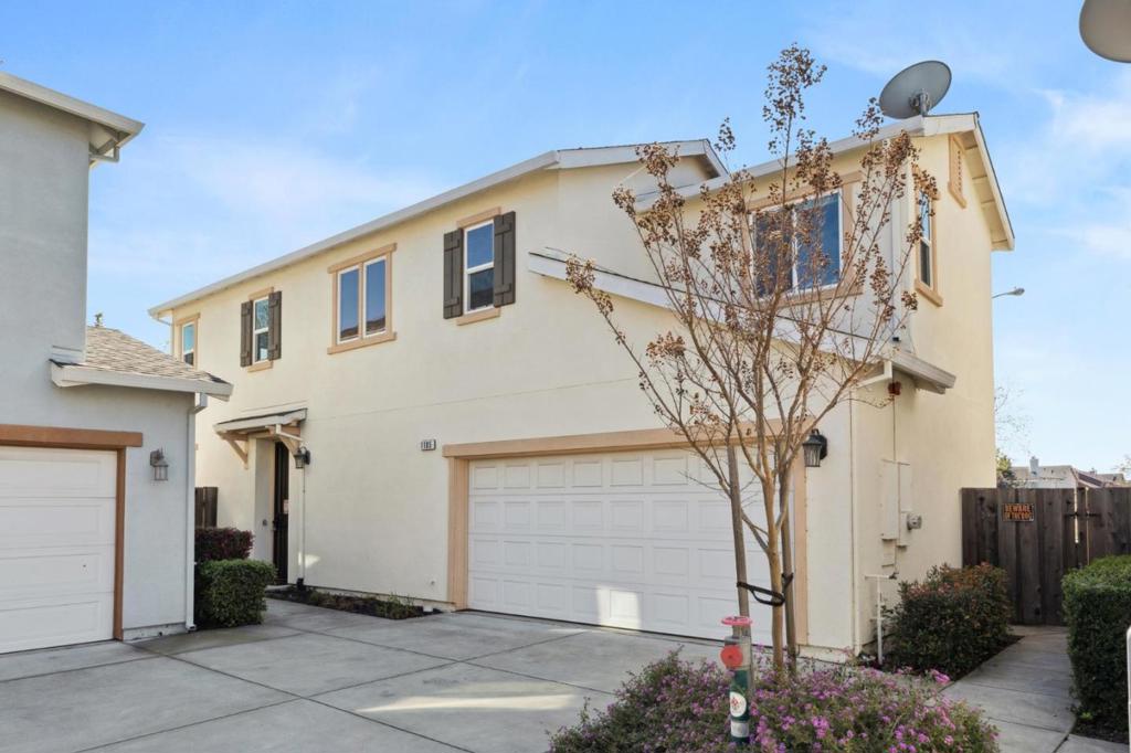 A property available for sale at 1105 Strawberry Lane, Suisun City, CA 94585.