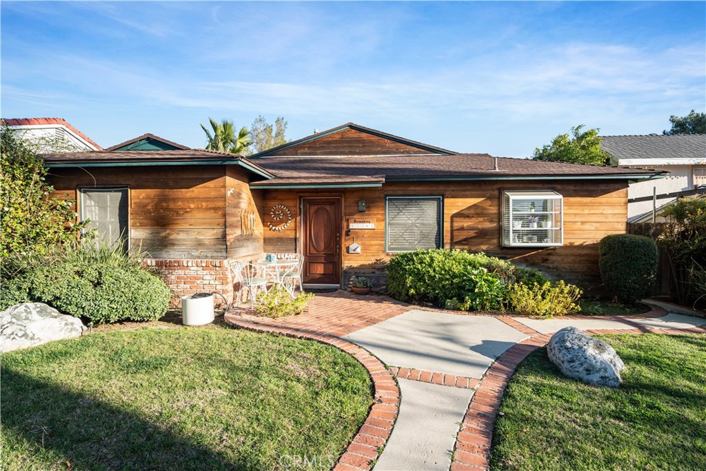 A property available for sale at 13382 Astoria Street, Sylmar, CA 91342.