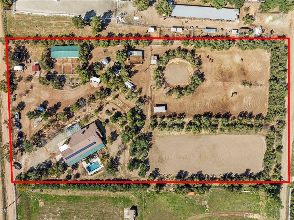 A property available for sale at 35728 Beauty Vista Lane, Agua Dulce, CA 91390.