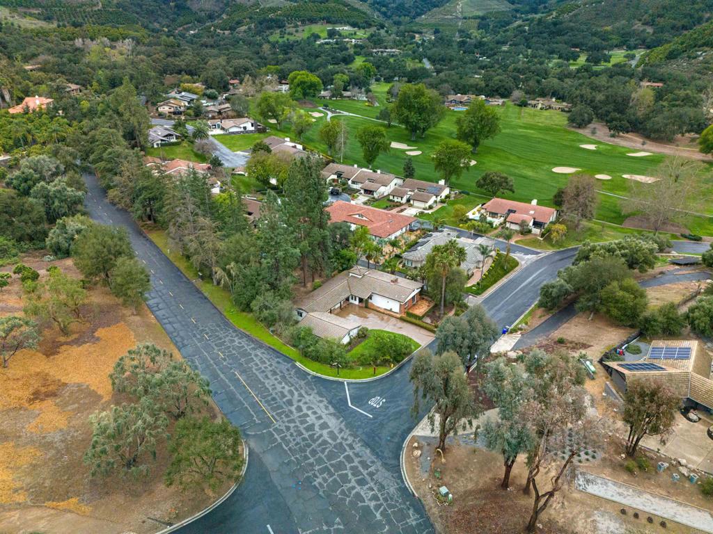 A property available for sale at 32404 Womsi Road, Pauma Valley, CA 92061.