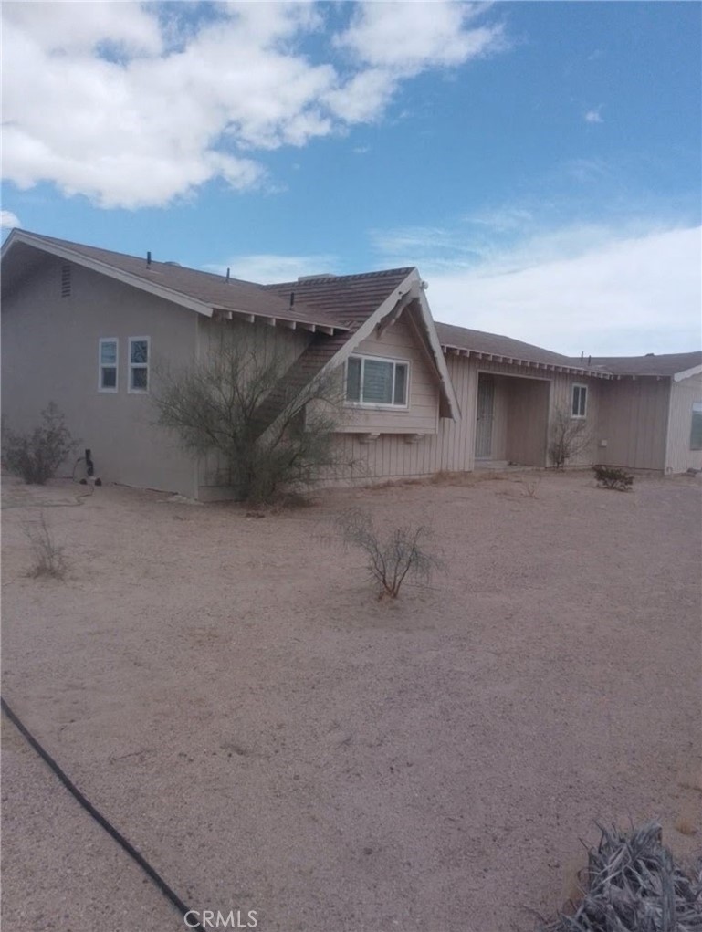 A property available for sale at 46838 Twin Lakes Drive, Newberry Springs, CA 92365.