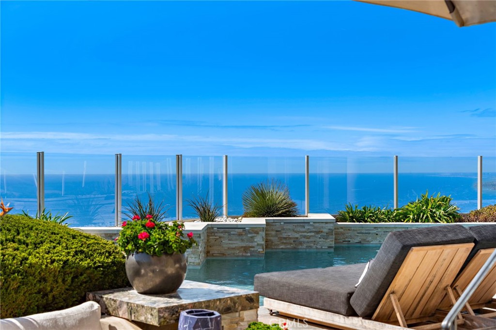 A property available for sale at 31821 Monarch Crst, Laguna Niguel, CA 92677.