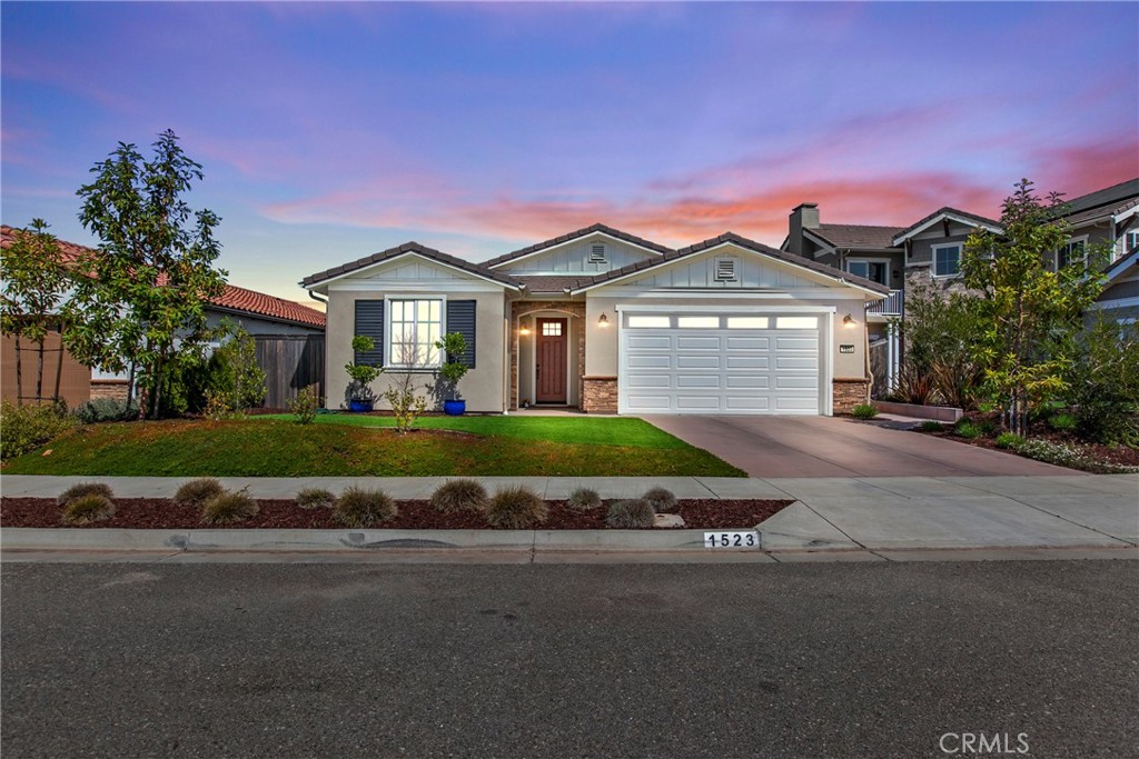 A property available for sale at 1523 Copperberry Way, Santa Maria, CA 93455.