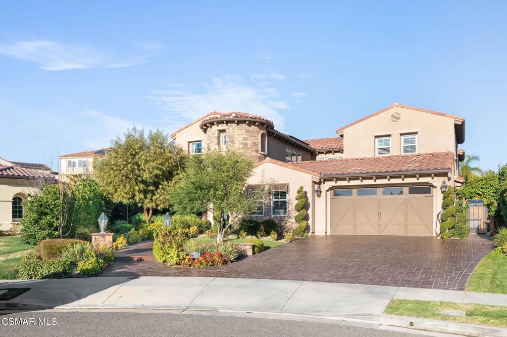 A property available for sale at 7318 Range View Circle, Moorpark, CA 93021.