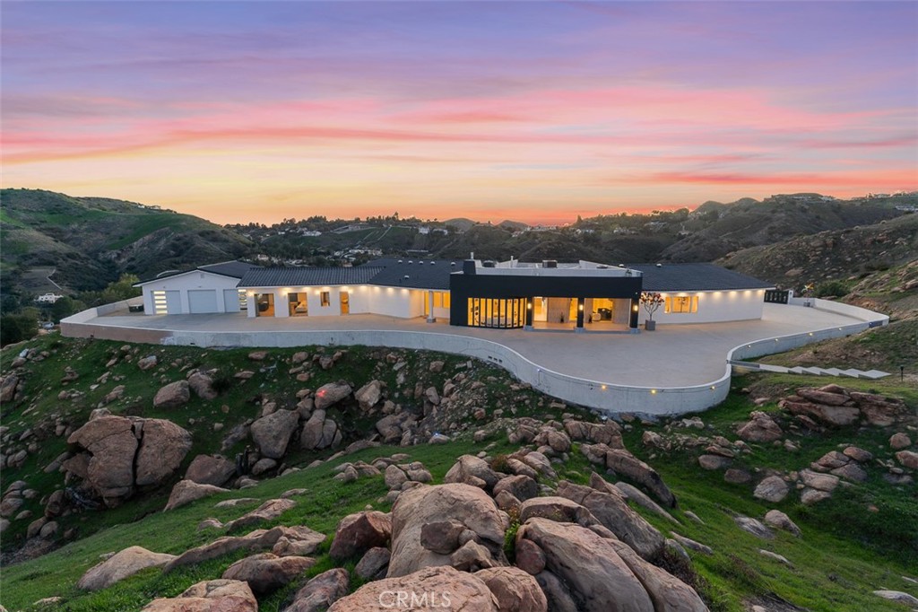 A property available for sale at 109 Buckskin Road, Bell Canyon, CA 91307.